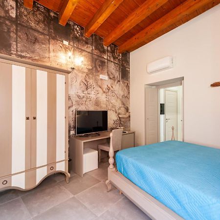 Domo Sofia Hotel Cagliari Bagian luar foto