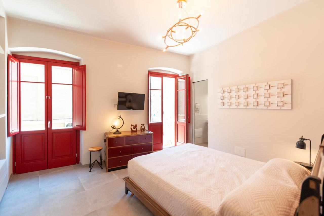 Domo Sofia Hotel Cagliari Bagian luar foto