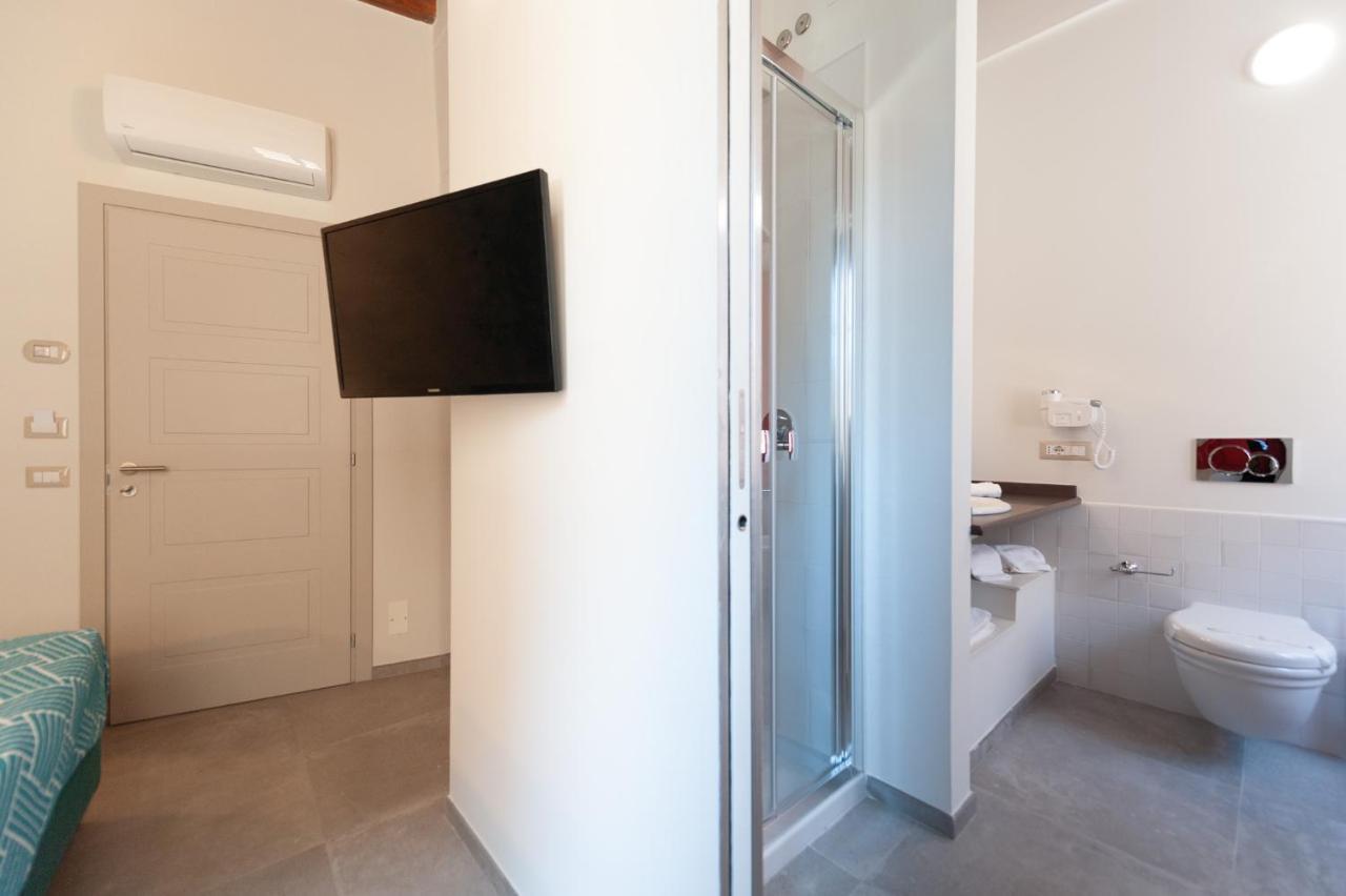 Domo Sofia Hotel Cagliari Bagian luar foto